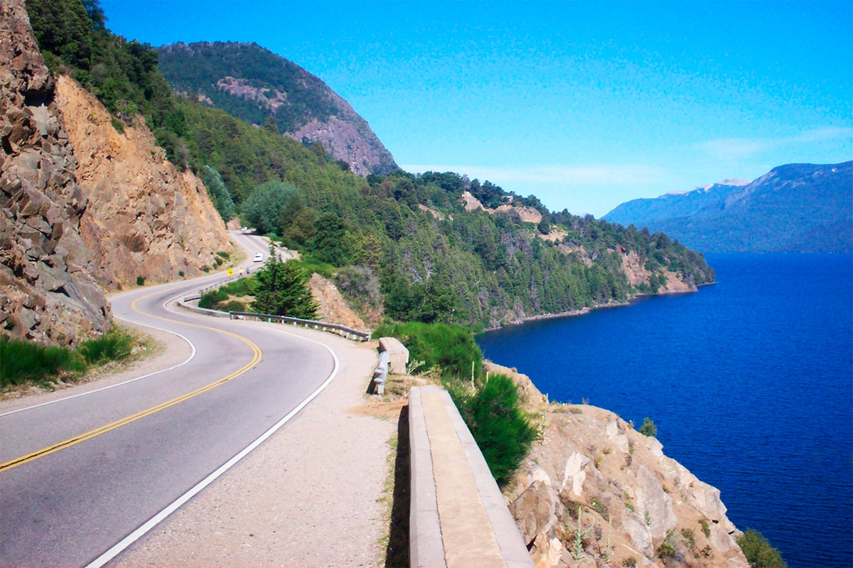 Ruta de los Siete Lagos, Neuqu&eacute;n