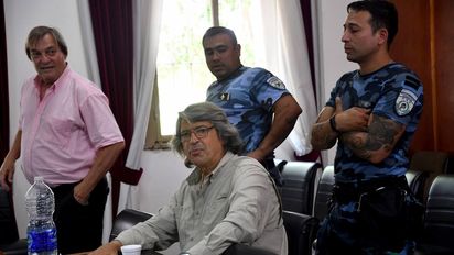 Avanza la causa contra un ex juez de La Plata acusado de liderar una asociación ilícita compuesta por policías, barrabravas, presos y funcionarios judiciales