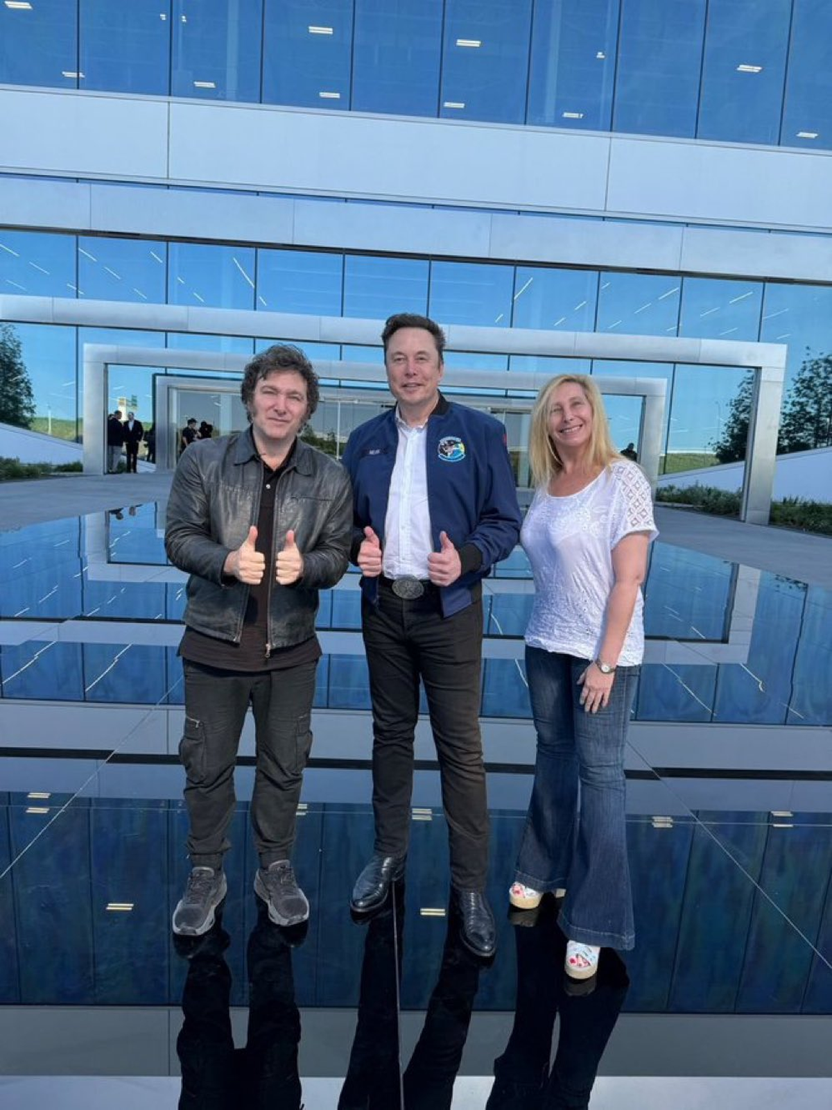 Javier Milei, Elon Musk y Karina Milei. Javier Milei, Elon Musk y Karina Milei.