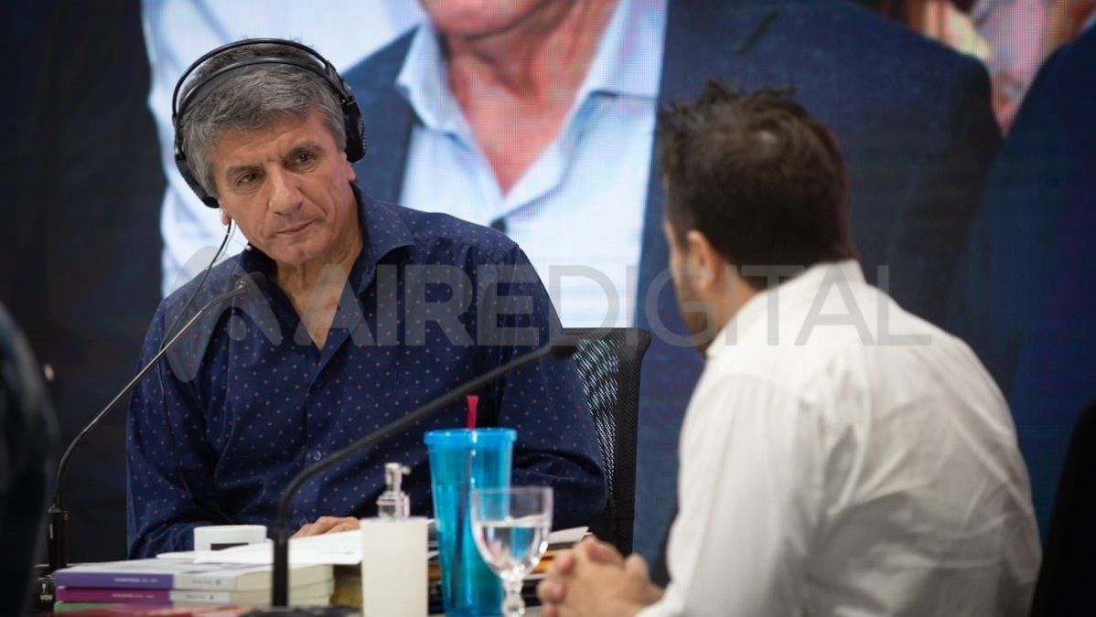 "La incertidumbre de la gente es qué va a pasar después de las elecciones dentro del propio gobierno", dijo Tetaz a Luis Mino este miércoles.