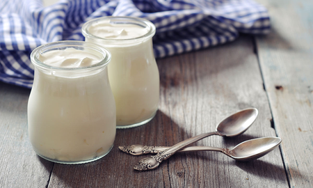 El yogur casero es una forma deliciosa y saludable de disfrutar de este alimento probiótico. El yogur casero es una forma deliciosa y saludable de disfrutar de este alimento probiótico.
