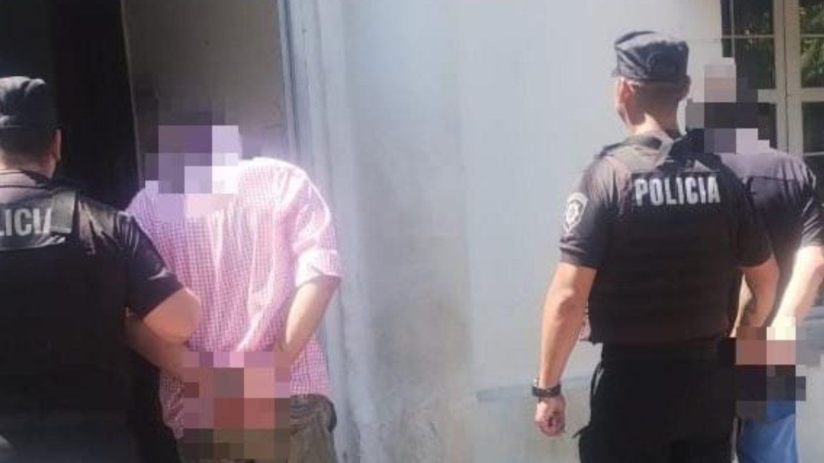 Castro circulaba junto a un hombre de 73 años