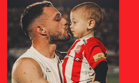 Un riñón para pipe, la causa benéfica que inició Nicolás Sansotre y une a todo el fútbol argentino. Un riñón para pipe, la causa benéfica que inició Nicolás Sansotre y une a todo el fútbol argentino.