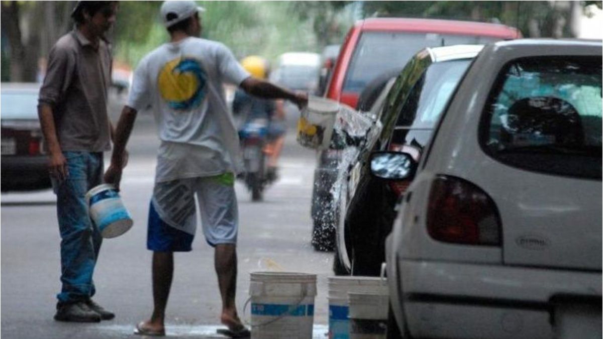 Los dos hombres cuentan con antecedentes condenatorios