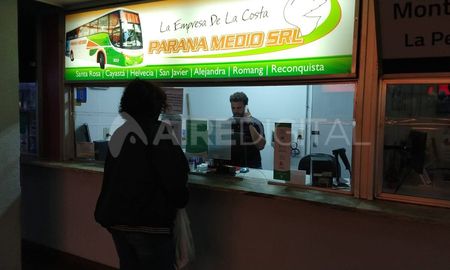 Desde la Dirección de Transporte de pasajeros de Santa Fe remarcaron que “en ningún lado dice que se debe bajar a una persona por no tener su DNI. Desde la Dirección de Transporte de pasajeros de Santa Fe remarcaron que “en ningún lado dice que se debe bajar a una persona por no tener su DNI.