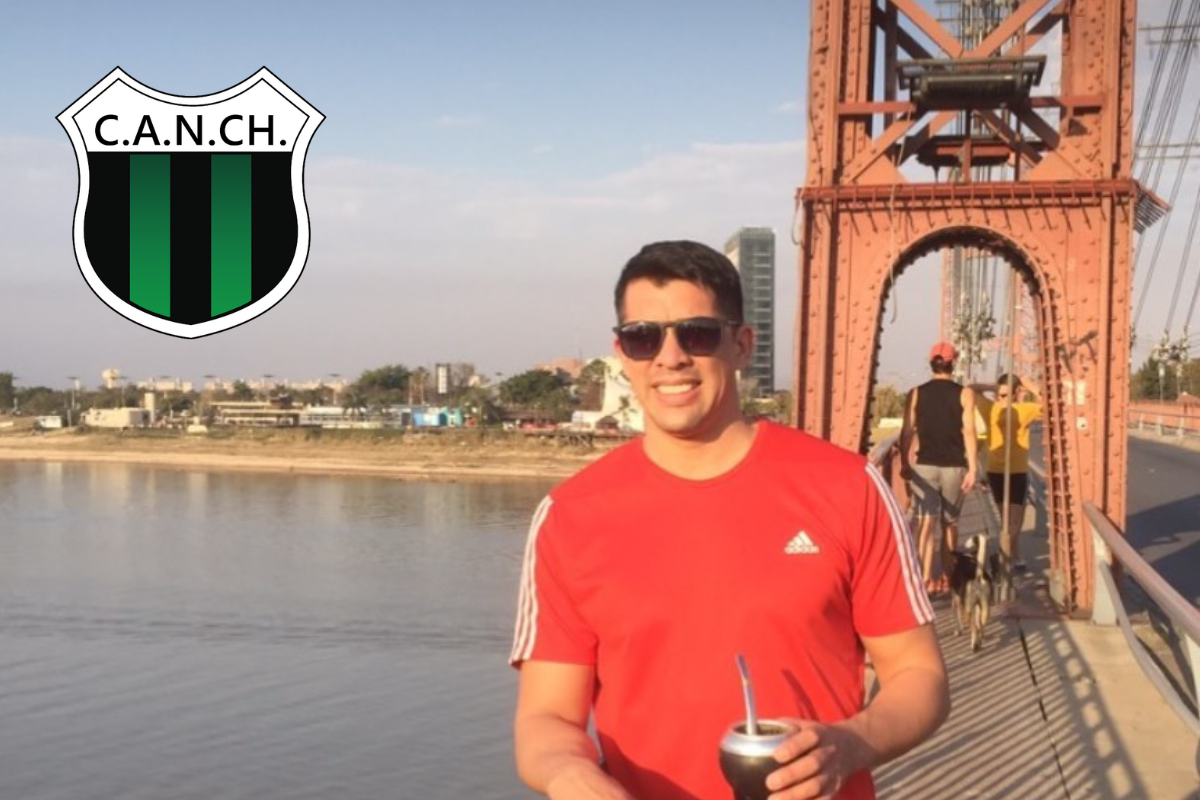 Ariel Borda nació en Santa Fe y jugó en Nueva Chicago con Rodolfo De Paoli. Ariel Borda nació en Santa Fe y jugó en Nueva Chicago con Rodolfo De Paoli.