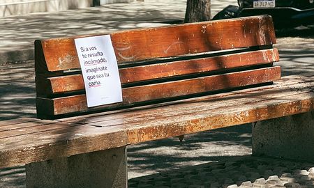 Un proyecto universitario impulsa una campaña solidaria impactante. Un proyecto universitario impulsa una campaña solidaria impactante.