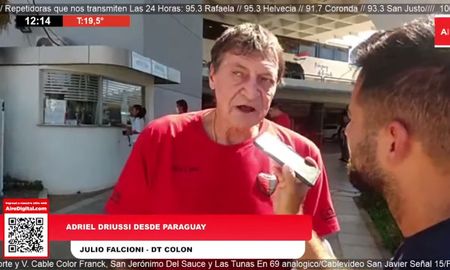 Julio César Falcioni aseguró que está comprometido con Colón y restó importancia a los rumores que lo vinculan con San Lorenzo. Julio César Falcioni aseguró que está comprometido con Colón y restó importancia a los rumores que lo vinculan con San Lorenzo.