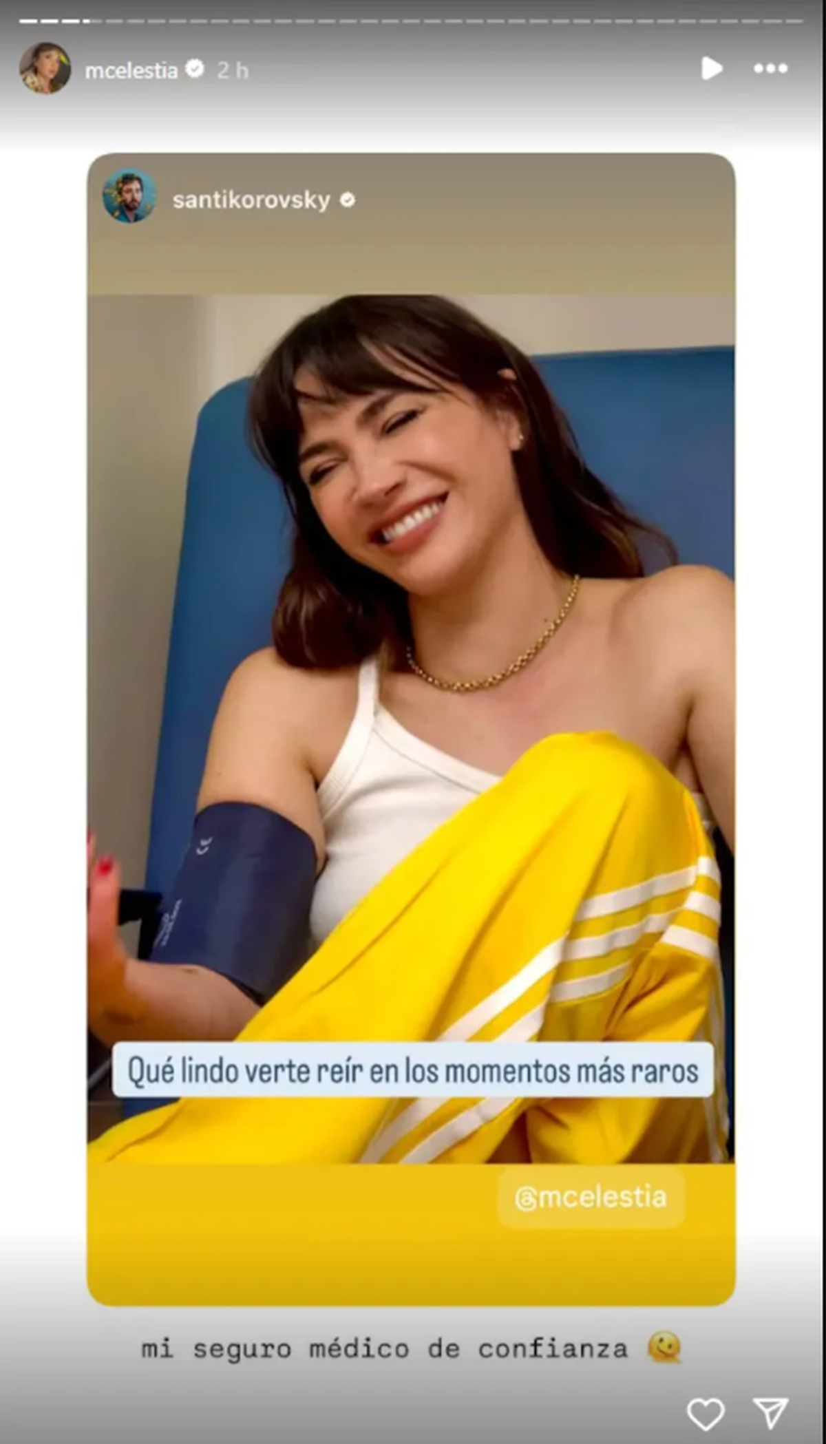 Santiago mostró una foto de Celeste mientras le tomaban la presión. Santiago mostró una foto de Celeste mientras le tomaban la presión.