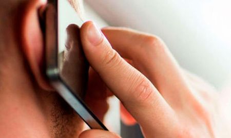 Se hizo pasar por empleado de una empresa de cable y le robó 100.000 pesos. Se hizo pasar por empleado de una empresa de cable y le robó 100.000 pesos.