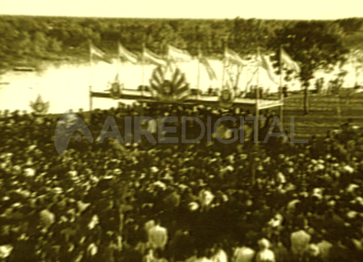 Este es el acto que se realizó en diciembre de 1940 para inaugurar el Parque del Sur de Santa Fe. Este es el acto que se realizó en diciembre de 1940 para inaugurar el Parque del Sur de Santa Fe.