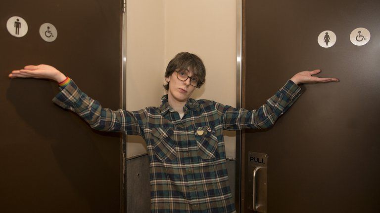 Hace bastante tiempo Noah se definió como asexual. 