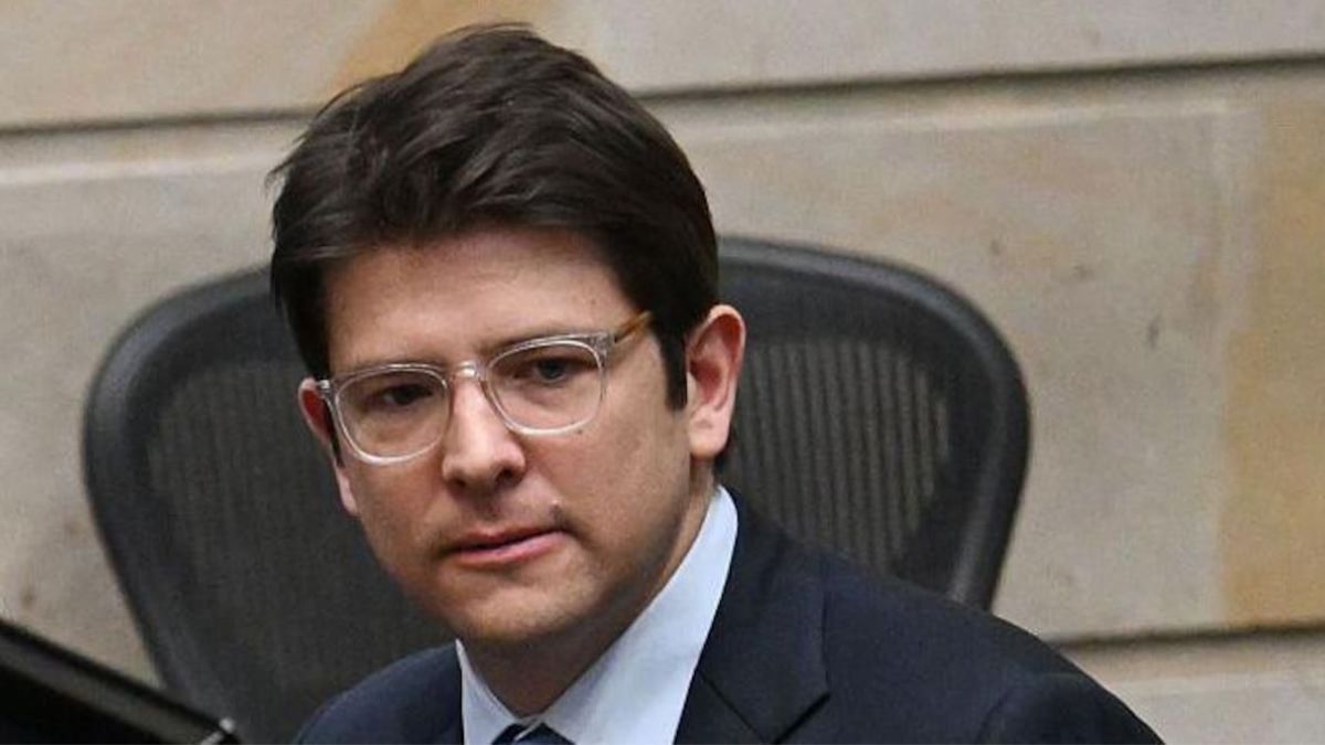 El senador y precandidato a presidente colombiano