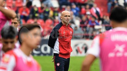 El fuerte mensaje de la hinchada de Unión contra Sebastián Méndez