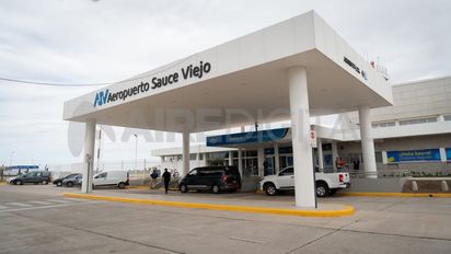 Crece el tráfico aéreo en Santa Fe: en enero, la cantidad de pasajeros aumentó un 26% en el aeropuerto de Sauce Viejo y un 35% en el de Rosario