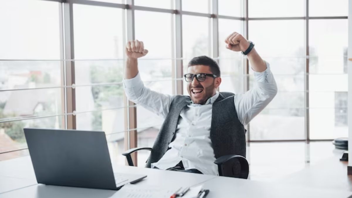 La energía en estos signos los motiva a dar pasos audaces hacia una nueva etapa en su carrera.