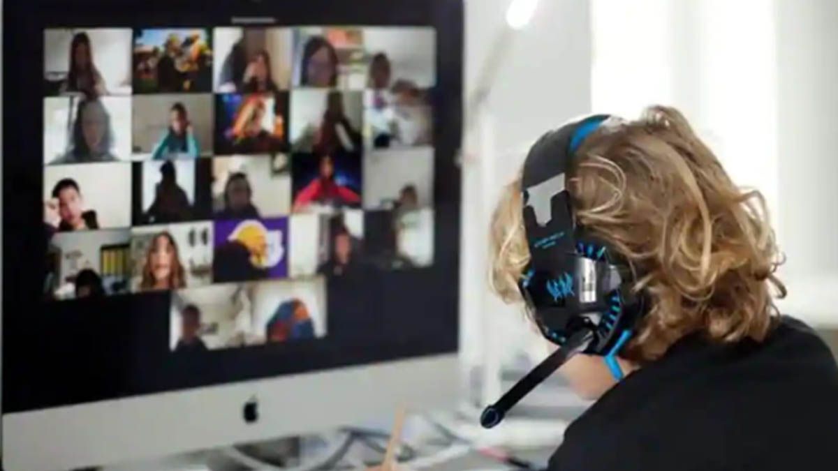 Debido a la pandemia, por primera vez, los docentes tomarán cargos de manera on line