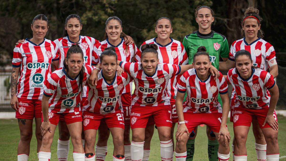 Con goles de Marani y Albornos Unión venció 2 a 0 a Gimnasia y logró su primer triunfo en primera división del fútbol femenino.