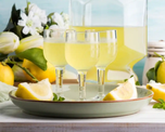 Cómo hacer limoncello casero: la receta fácil y rica para preparar el mejor licor italiano Cómo hacer limoncello casero: la receta fácil y rica para preparar el mejor licor italiano