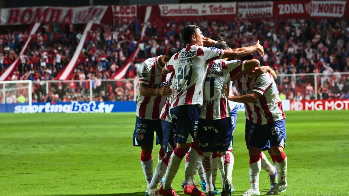 Lo busca Racing: Costas quiere llevarse un jugador de Unión en este mercado de pases