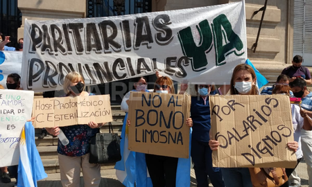 El personal de nosocomios pidió la urgente reapertura de la paritaria central El personal de nosocomios pidió la urgente reapertura de la paritaria central