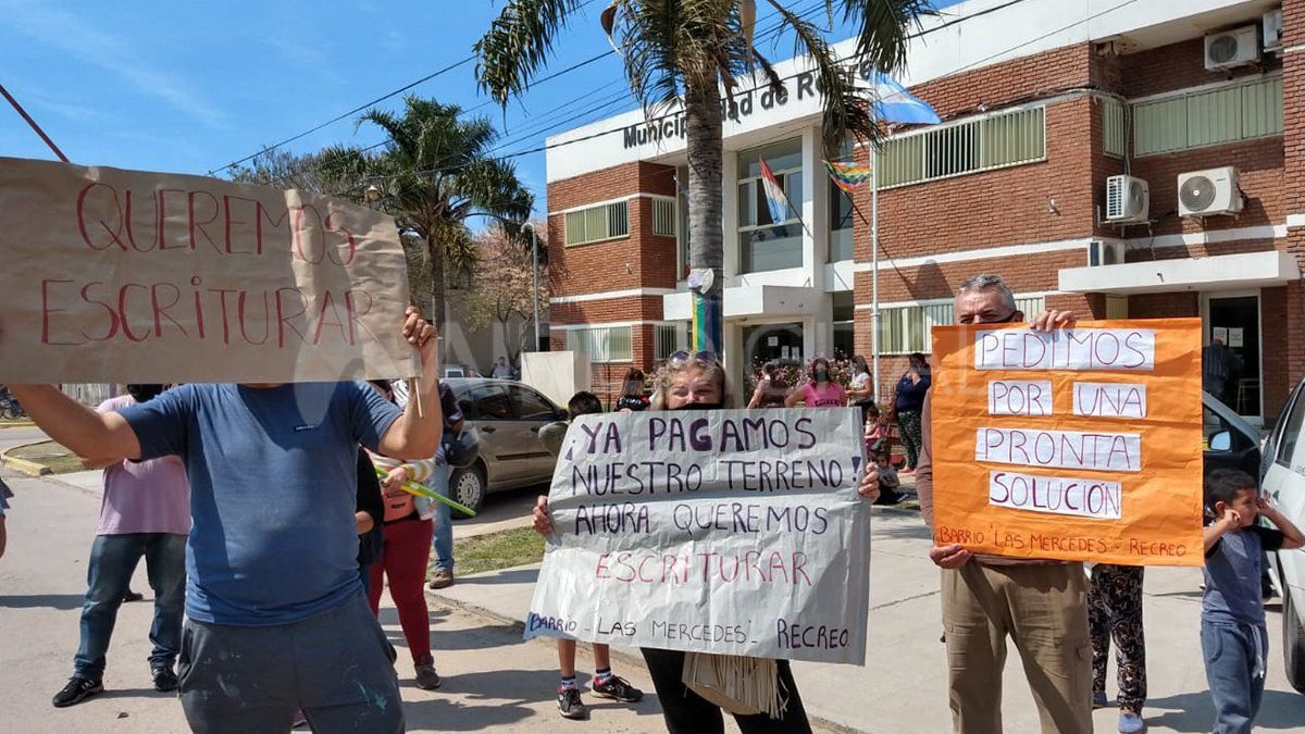 Los vecinos de Recreo reclaman la escritura de los terrenos