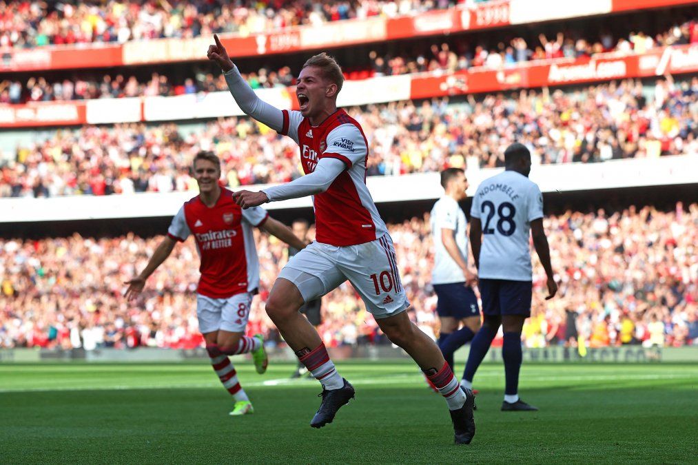 Arsenal se lució ante Tottenham