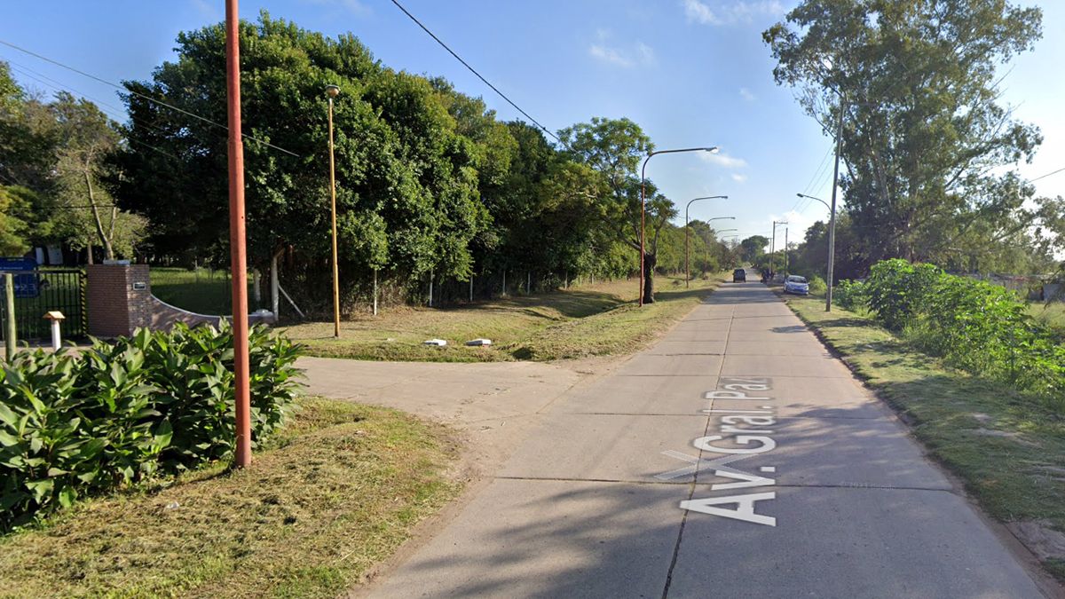 El cuerpo sin vida de un hombre fue encontrado este martes por la tarde en un zanjón de avenida General Paz al 8600. El cuerpo sin vida de un hombre fue encontrado este martes por la tarde en un zanjón de avenida General Paz al 8600.