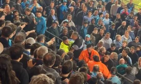 El insólito motivo por el cual se pelearon los hinchas en la previa Belgrano vs Unión. El insólito motivo por el cual se pelearon los hinchas en la previa Belgrano vs Unión.