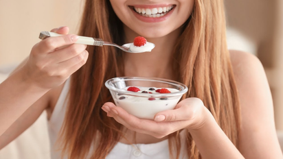 ¿Yogur todos los días? Esto es lo que le sucede a tu organismo según la ciencia