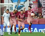 Lanús y Talleres protagonizaron el partido de la fecha luego de igualar 3-3. La T ganaba por tres goles, pero el Granate reaccionó y rescató un punto. Lanús y Talleres protagonizaron el partido de la fecha luego de igualar 3-3. La T ganaba por tres goles, pero el Granate reaccionó y rescató un punto.