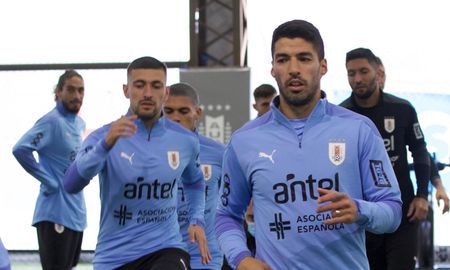 La selección de Uruguay se prepara para enfrentar a Argentina por la Copa América y el Maestro Tabárez pondría un tridente ofensivo. La selección de Uruguay se prepara para enfrentar a Argentina por la Copa América y el Maestro Tabárez pondría un tridente ofensivo.