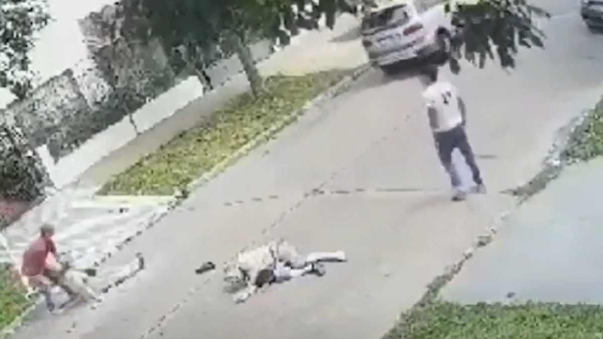 Engañaron a unos jubilados con el fin de roberle su auto.