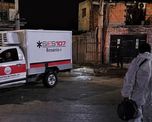 El ataque armado ocurrió durante la noche del jueves en la zona sudoeste de Rosario. Imagen intervenida con inteligencia artificial. El ataque armado ocurrió durante la noche del jueves en la zona sudoeste de Rosario. Imagen intervenida con inteligencia artificial.