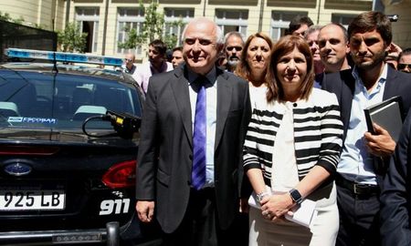 bullrich anuncio la llegada de 500 policias federales mas a la provincia bullrich anuncio la llegada de 500 policias federales mas a la provincia