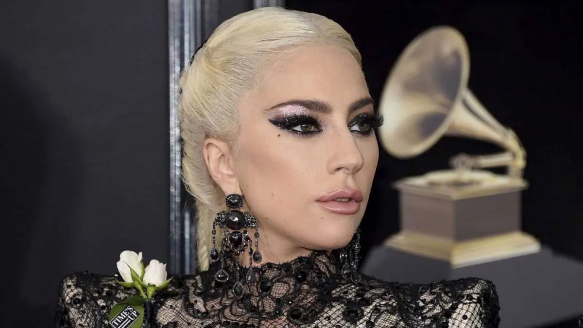 Uno de los perros de Lady Gaga fue robado en un violento asalto en febrero pasado