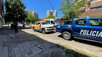 Un automovilista chocó a un inspector de tránsito y se dio a la fuga