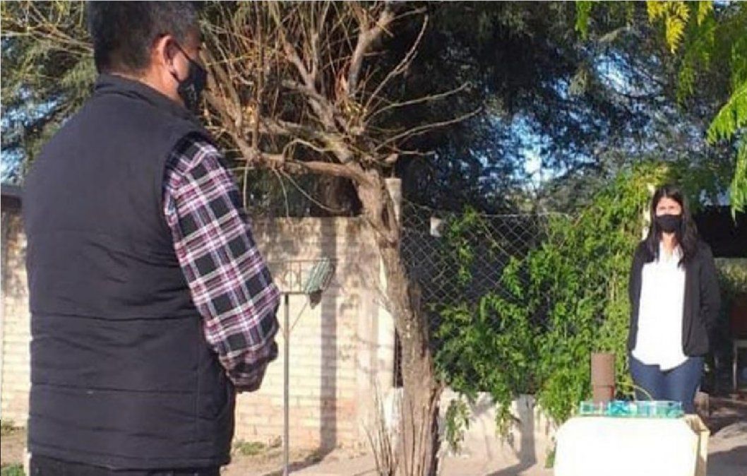 Por las restricciones