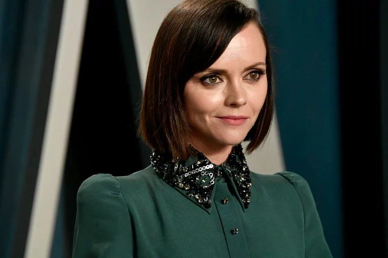 Christina Ricci sería Morticia en la serie de "Los Locos Addams".