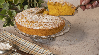 Ni limón ni manzana: la torta saludable con un ingrediente que queda lista en minutos