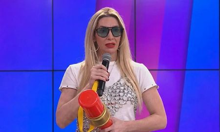 Carmiña Masi abandonó la grabación de su programa en Paraguay. Carmiña Masi abandonó la grabación de su programa en Paraguay.
