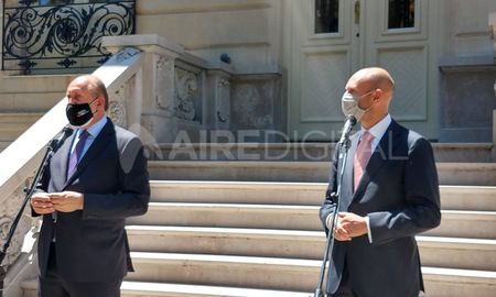 Este jueves, el gobernador de Santa Fe, Omar Perotti, recibió al embajador de los Países Bajos, Roel Nieuwenkamp y al Cónsul Honorario en Rosario, Maximiliano Schellhas. Este jueves, el gobernador de Santa Fe, Omar Perotti, recibió al embajador de los Países Bajos, Roel Nieuwenkamp y al Cónsul Honorario en Rosario, Maximiliano Schellhas.