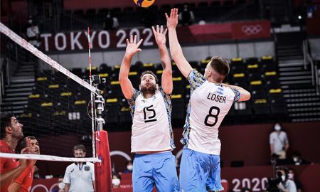 Luciano De Cecco en el partido ante Italia. Foto: @somosvoley Luciano De Cecco en el partido ante Italia. Foto: @somosvoley
