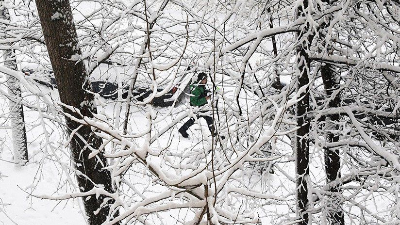 Un muerto y cuatro heridos en Moscú a causa de una fuerte nevada