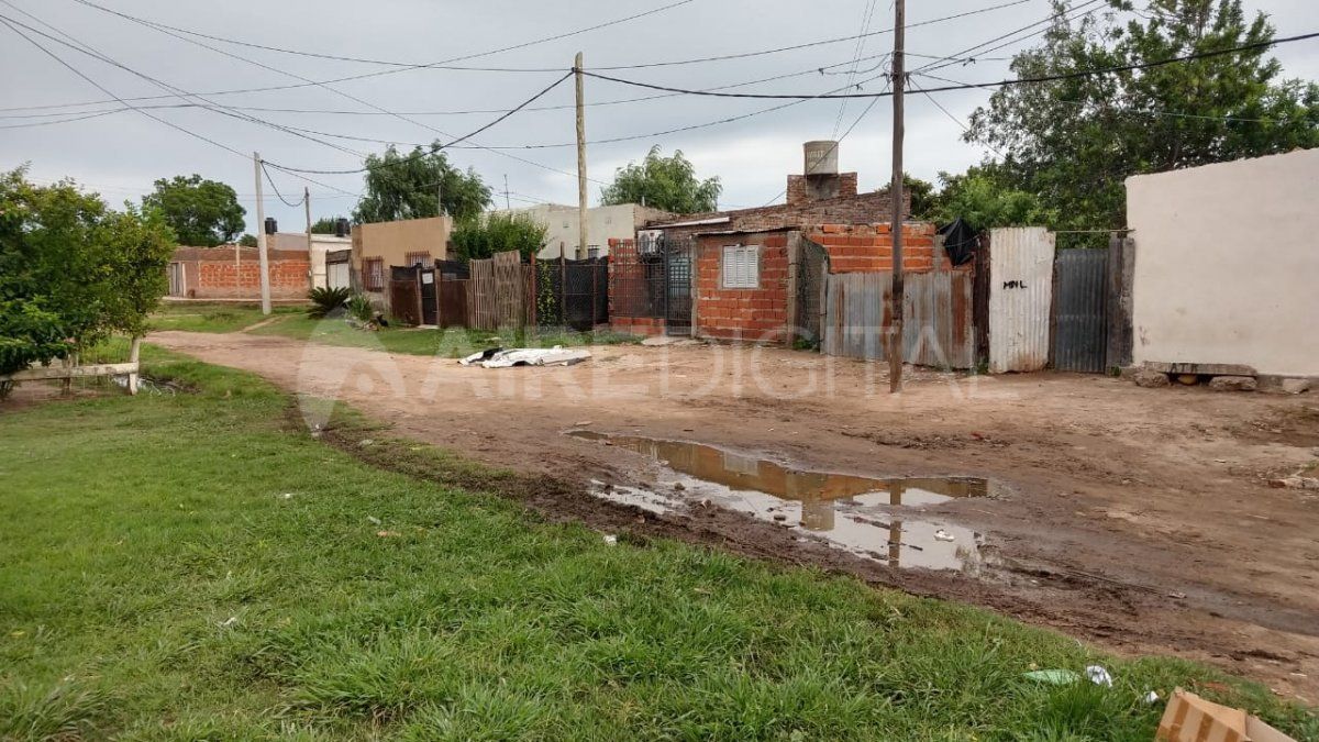 Llerena 3500 del barrio Los Hornos. Acá le dispararon al hombre de 31 años