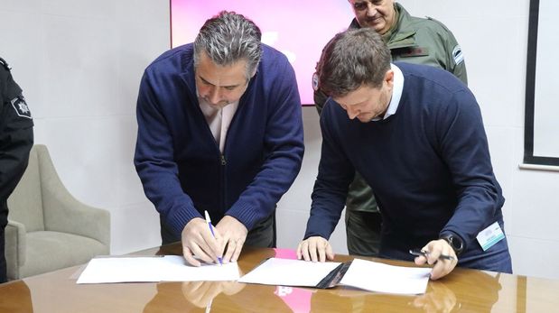 Pablo Cococcioni afirmó que en los próximos días habrá anuncios sobre el rol de Federico Angelini en Santa Fe.
