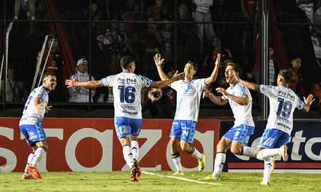 Colón cayó ante San Telmo con un gol sobre el final. Colón cayó ante San Telmo con un gol sobre el final.