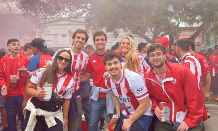 El color de la previa de los hinchas de Unión para el partido ante Cruzeiro. El color de la previa de los hinchas de Unión para el partido ante Cruzeiro.
