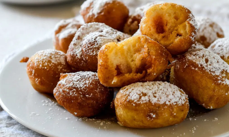 Buñuelos rellenos de membrillo: una deliciosa combinación de suavidad y sabor dulce con un toque ácido, ideal para cualquier ocasión. Buñuelos rellenos de membrillo: una deliciosa combinación de suavidad y sabor dulce con un toque ácido, ideal para cualquier ocasión.
