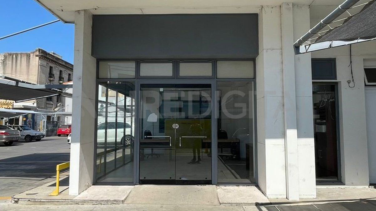 El local donde la empresa Maxim abrió una oficina administrativa está situado en calle 9 de Julio al 2100, de la ciudad de Santa Fe.